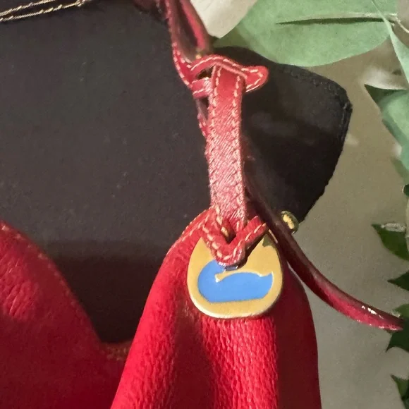 Dooney & Bourke Red Authentic Vintage Dillen Shoulder Bag - Picture 5 of 13